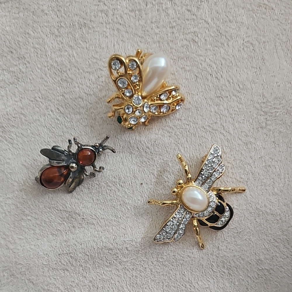 Gold and Pearl Bee Set Of 3 Brooch Pins - Women's Jewelry